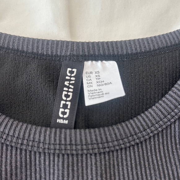 H&M Ribbed Top - Picture 2 of 3